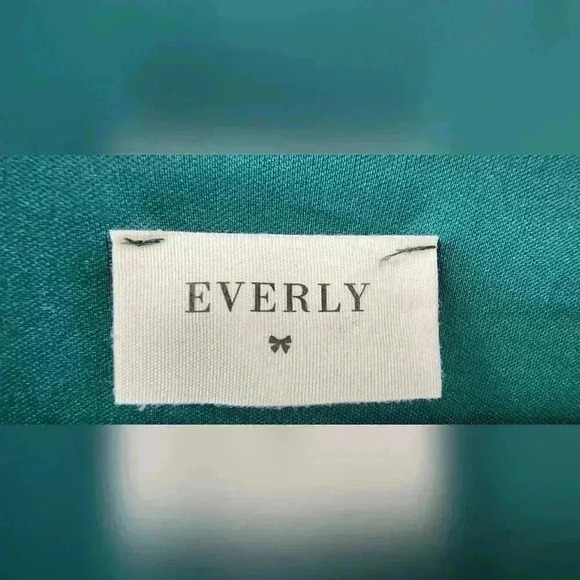 EVERLY Floral Long-Sleeve Romper Large - Picture 6 of 6